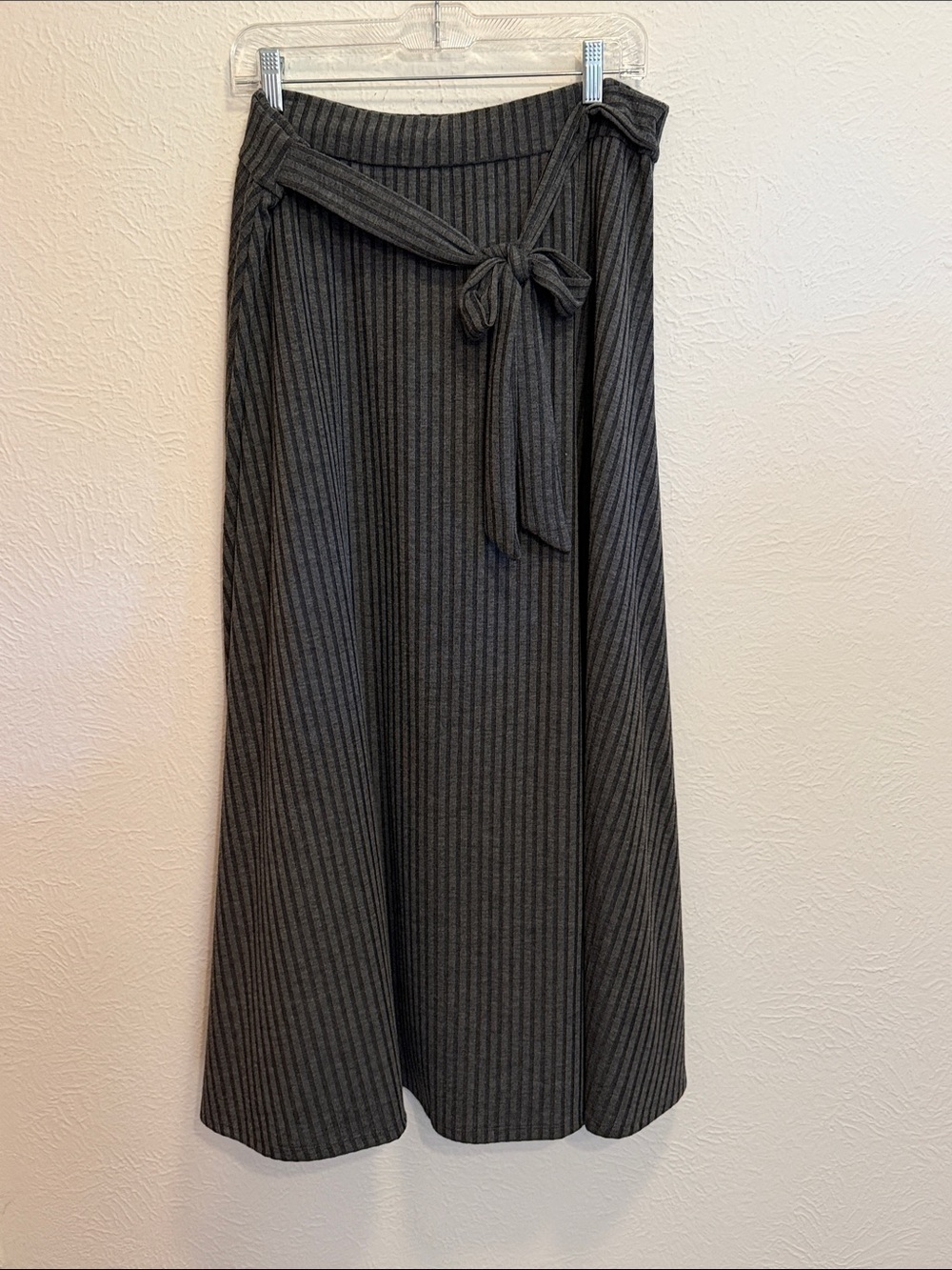 🦍🦍🦍3 for 12$🦍🦍🦍Cato Tie-Waist Ribbed Maxi Skirt - Charcoal Gray-14/16